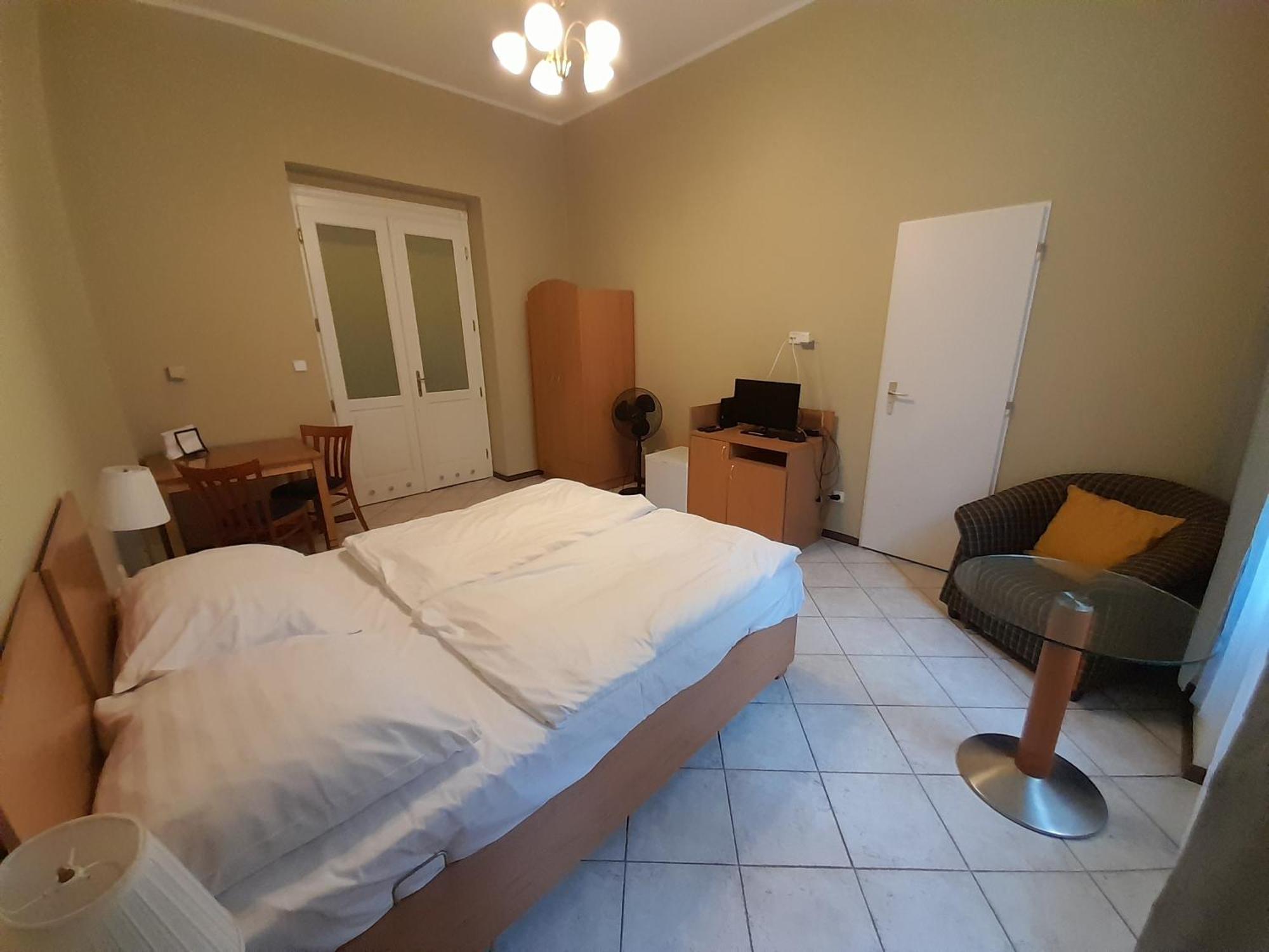 Hotel Brixen Прага Екстер'єр фото