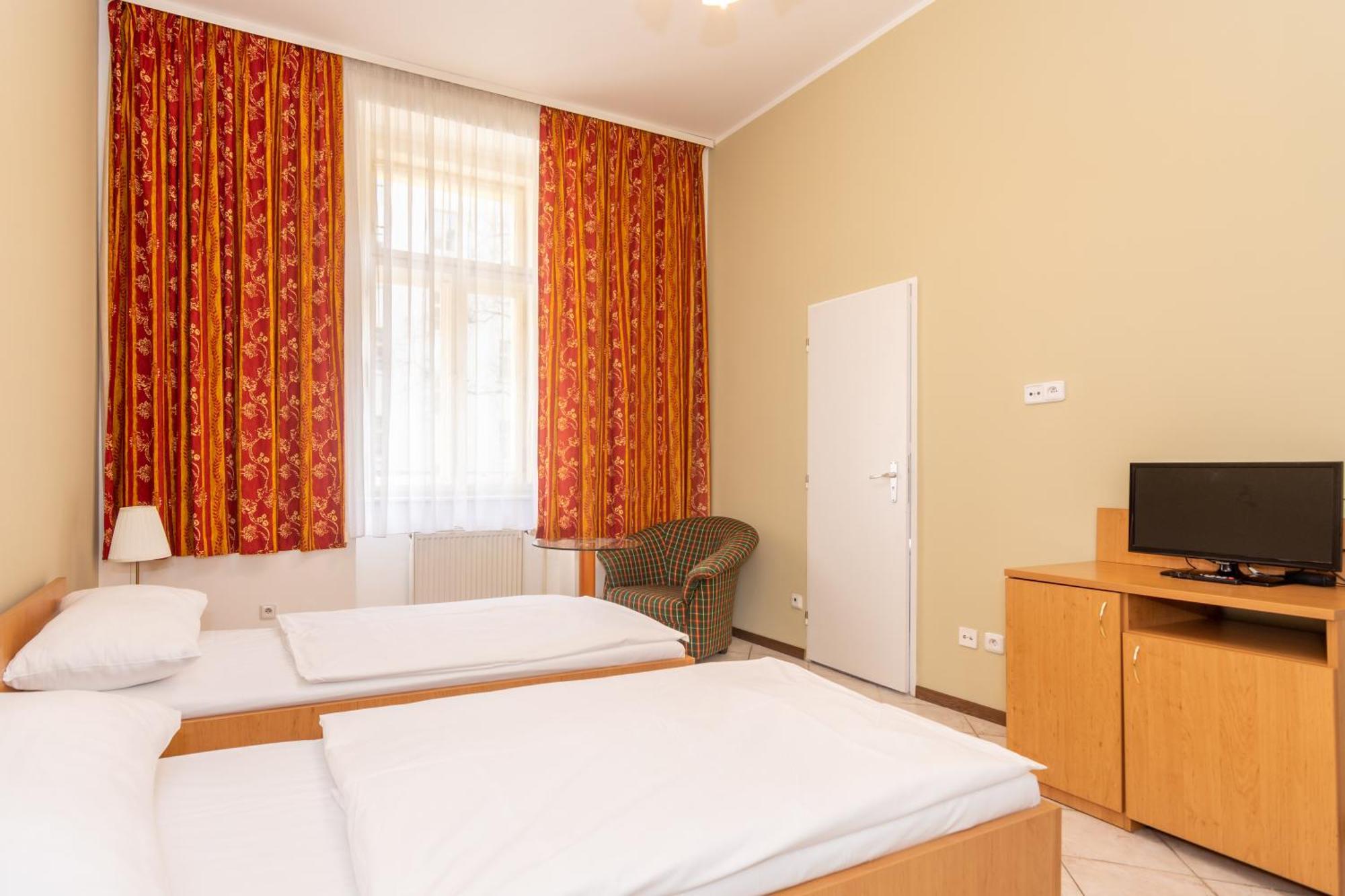 Hotel Brixen Прага Екстер'єр фото